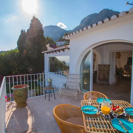 Alma D'olta - Plusholidays Villa