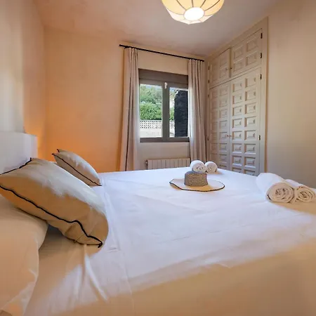 Alma D'olta - Plusholidays Villa