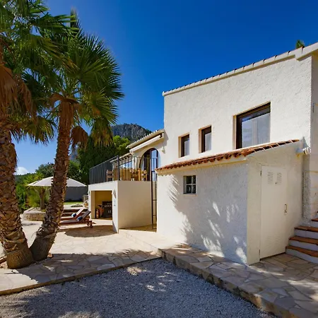 Alma D'olta - Plusholidays Villa
